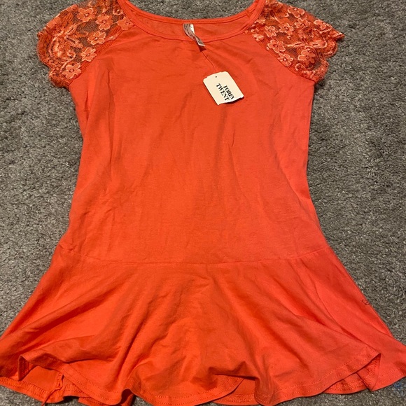 Forever 21 Peplum top- SMALL - Picture 1 of 1